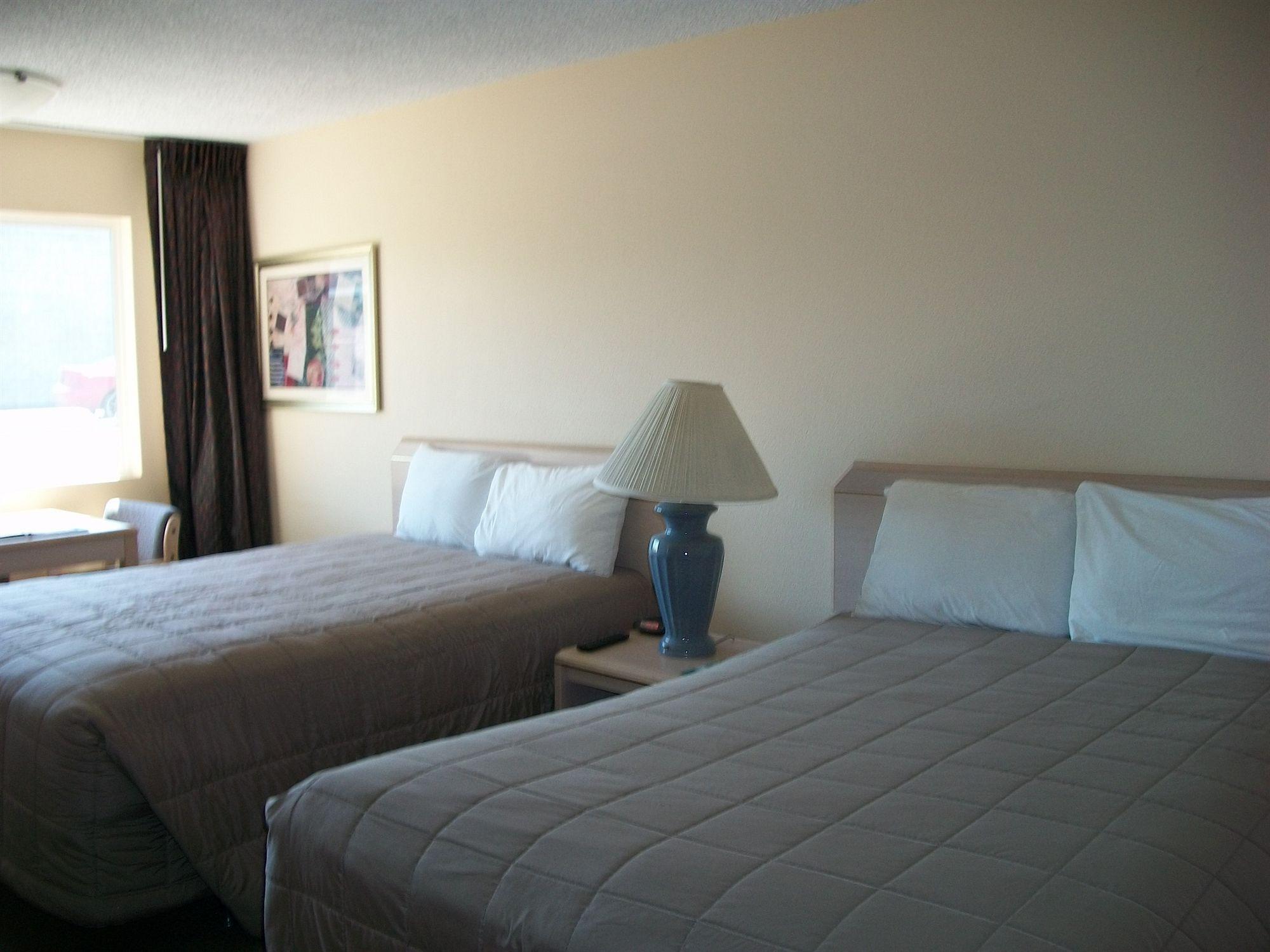 Guesthouse Inn & Suites Eugene/Springfield Bagian luar foto