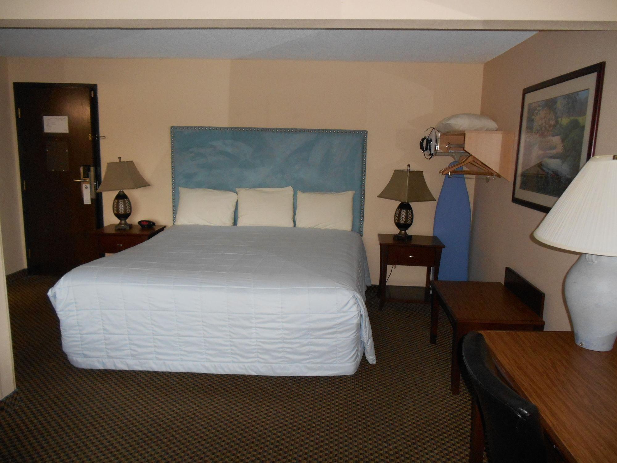 Guesthouse Inn & Suites Eugene/Springfield Bagian luar foto