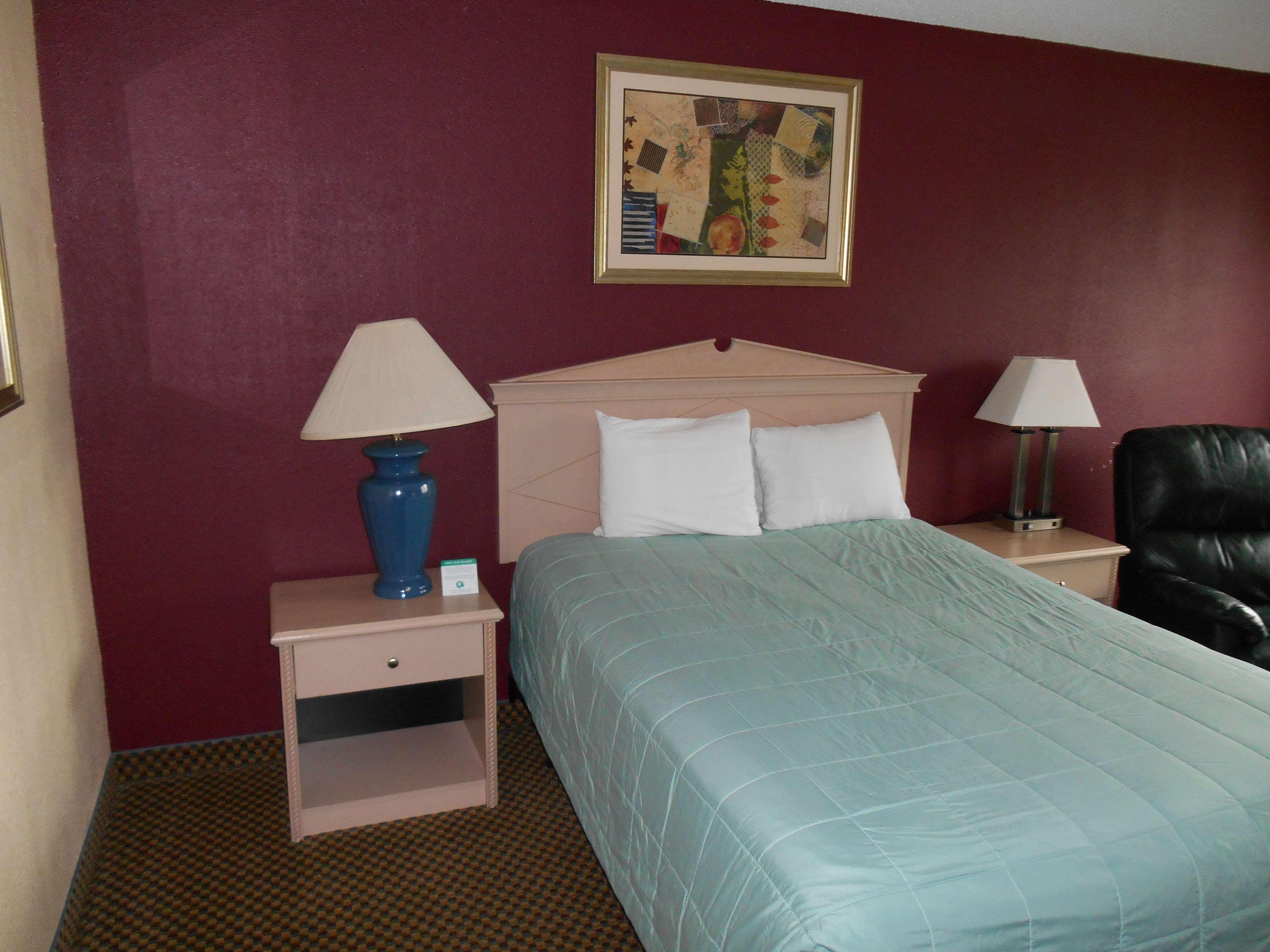 Guesthouse Inn & Suites Eugene/Springfield Bagian luar foto