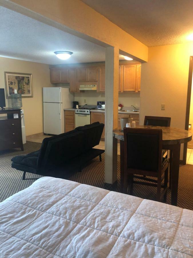Guesthouse Inn & Suites Eugene/Springfield Bagian luar foto