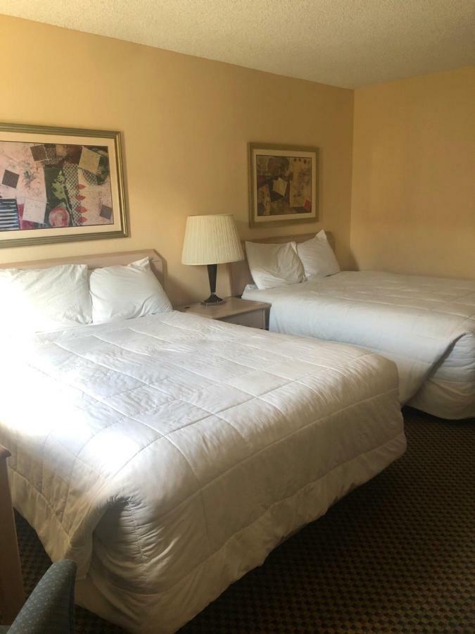 Guesthouse Inn & Suites Eugene/Springfield Bagian luar foto