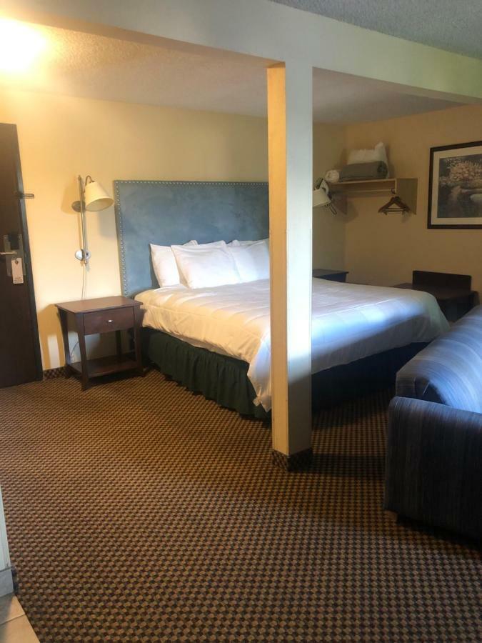 Guesthouse Inn & Suites Eugene/Springfield Bagian luar foto