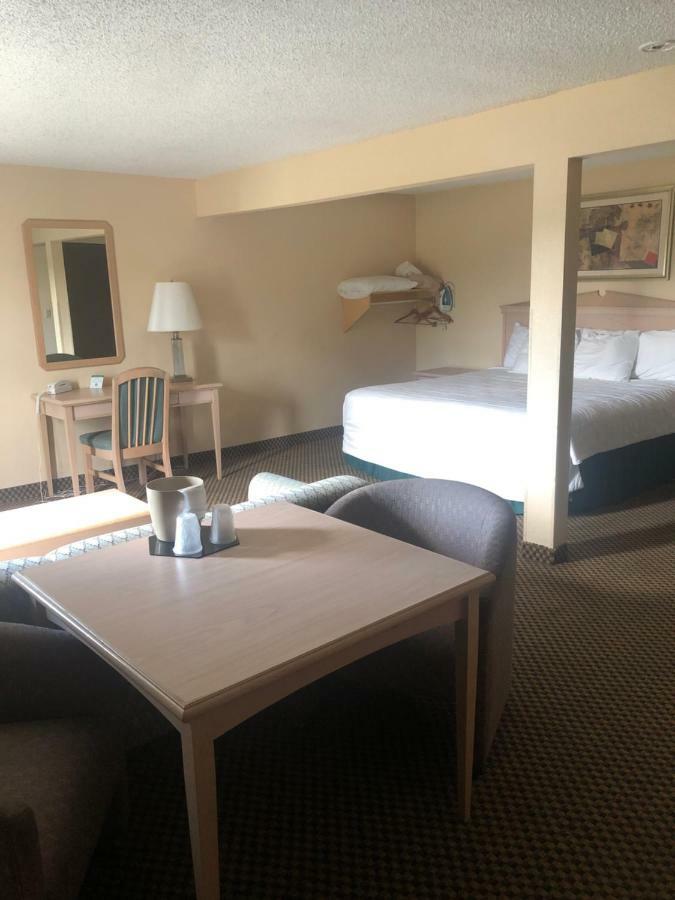 Guesthouse Inn & Suites Eugene/Springfield Bagian luar foto